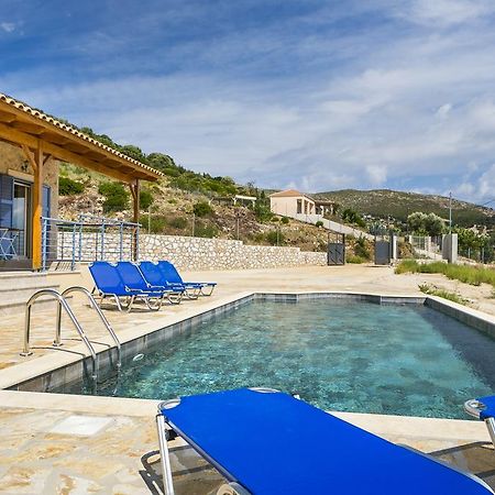 Unique Villa Ratzakli Ratzaklion Номер фото
